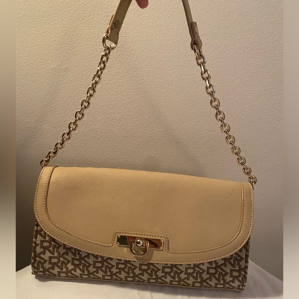 Dkny perfect going out bag never used